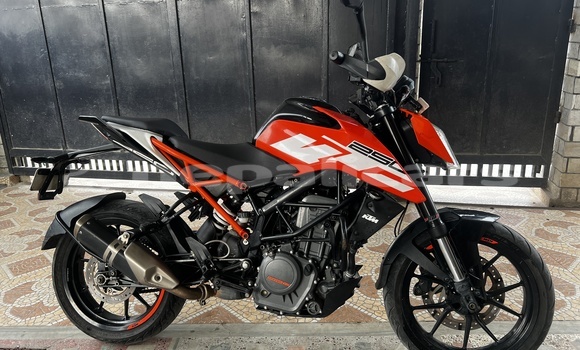 re sell Ktm bike 250cc condition 2025 model .